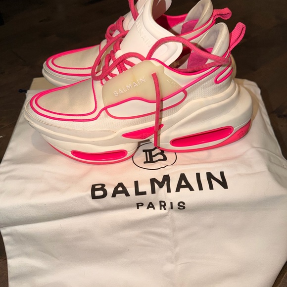 Balmain Women's Neon Pink and White Sneakers